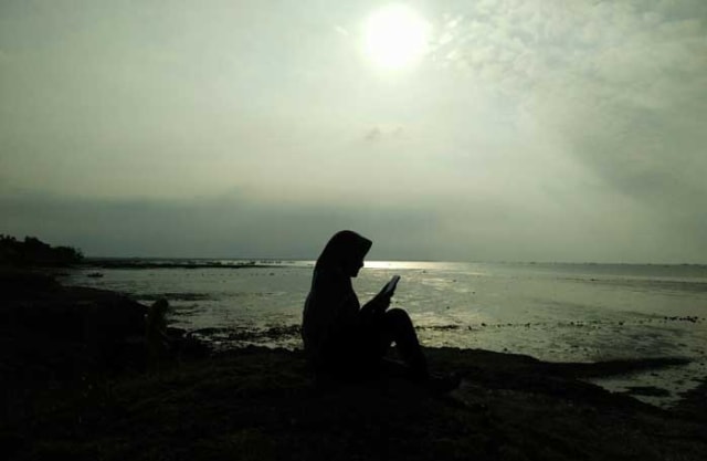 Sore Hari di Pantai Karang Hitam, Woowww Indahnya!!! (2)
