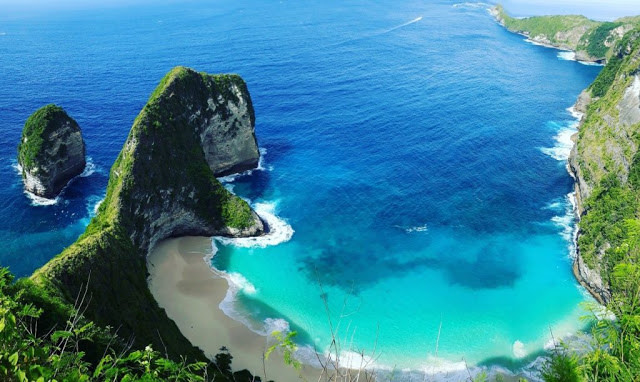 PAKET TOUR NUSA PENIDA 