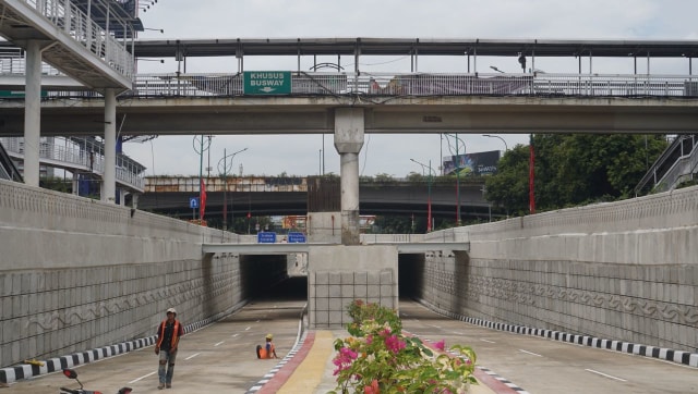 Proyek pembangunan Underpass Mampang. (Foto: Fanny Kusumawardhani/kumparan)