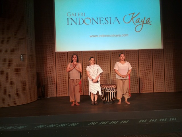 Dibalik Layar Pentas Tari “Sangketo Wanita”  by Nan Jombang Dance (4)
