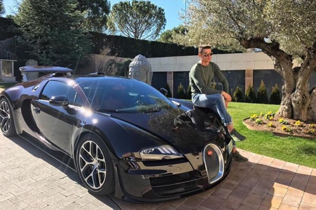 Setiap 5 Jam Sekali, Ronaldo Bisa Dapat 1 Mobil Baru!