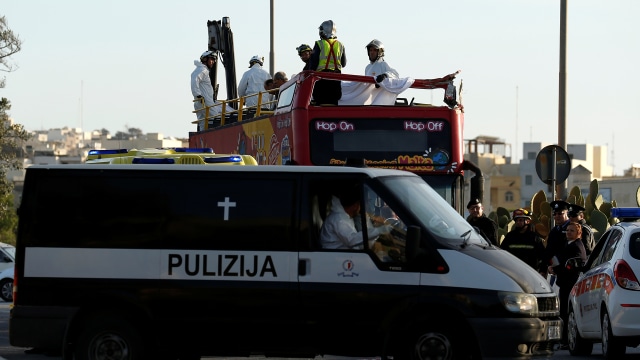 Kecelakaan bus di Malta (Foto: Darrin Zammit Lupi/Reuters)