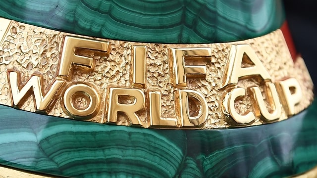 Trofi Piala Dunia. (Foto: AFP/Franck Fife)