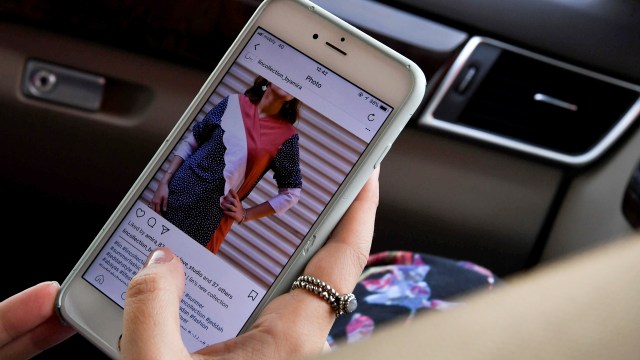 Aplikasi Instagram. Foto: Reem Baeshen/Reuters