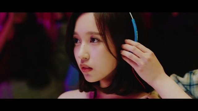 Twice ' 'What Is Love?' (Foto: YouTube @jypentertainment)