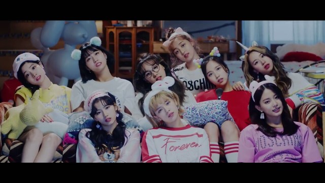 Twice ' 'What Is Love? (Foto: YouTube @jypentertainment)
