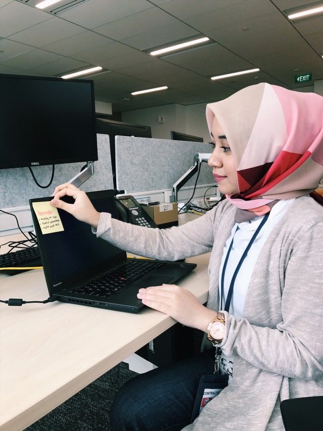 Pakai Post-it : Dari Surprise Ulang Tahun, Peralatan Kantor hingga Berbisnis