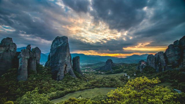 Meteora, Yunani (Foto: Dok: Flickr/ishiki arata)