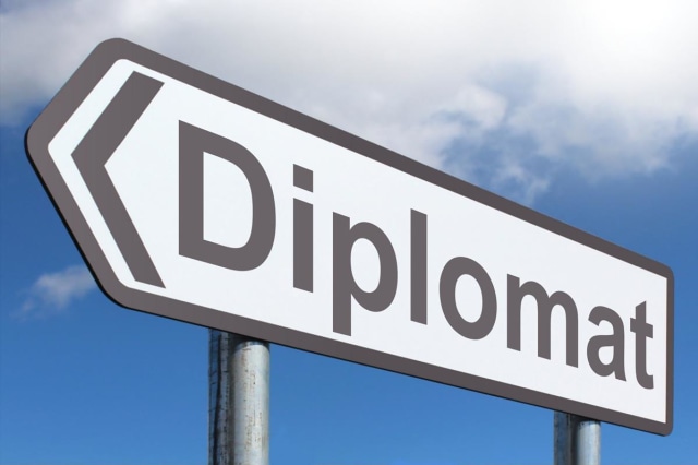 Ilustrasi Diplomat (Foto: Creative Commons Design)