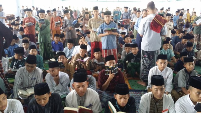 Pondok Modern Darussalam Gontor: Alternatif Pendidikan Anak (2)