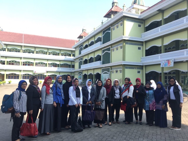 Ribuan Santriwati Gontor Siap Jadi Diplomat Indonesia  (1)