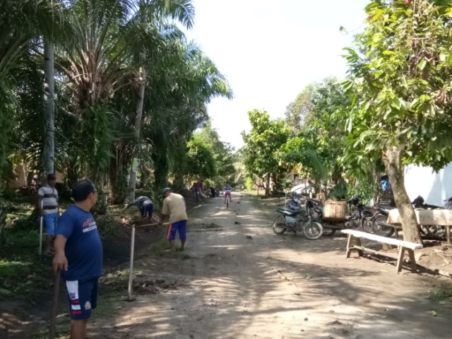 Gotong royong (2)