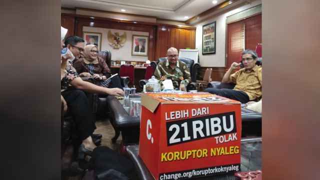 Petisi Dukung KPU Larang Koruptor Nyaleg. (Foto: Dok. Perludem)