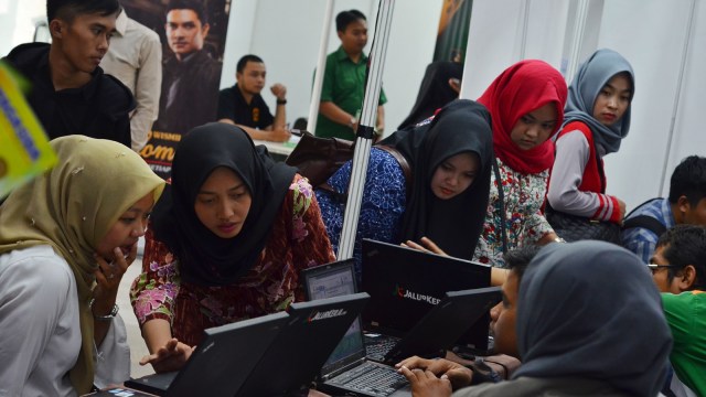 Bursa tenaga kerja Foto: ANTARA FOTO/Adeng Bustomi