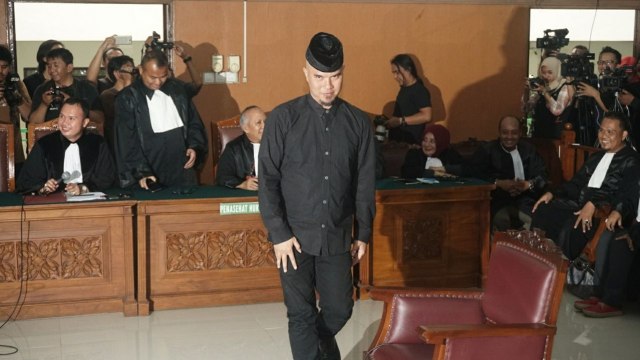 Sidang Perdana Ahmad Dhani di Pengadilan Negeri Jakarta Selatan. (Foto: Garin Gustavian/kumparan)