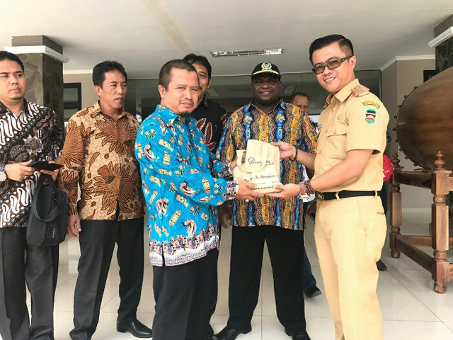 Walaupun Jauh, DPRD Kabupaten Sorong, Papua barat Rela Belajar Konsep Pariwisata Ke Purwakarta