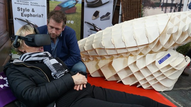 Sarco, Mesin Bunuh Diri  (Foto: Jan Hennop/AFP)