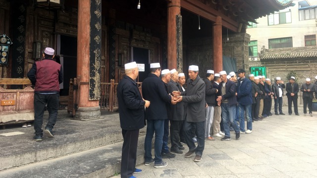 Suasana sebelum salat jumat di Xi'an, China. (Foto: Feby Dwi Sutianto/kumparan)