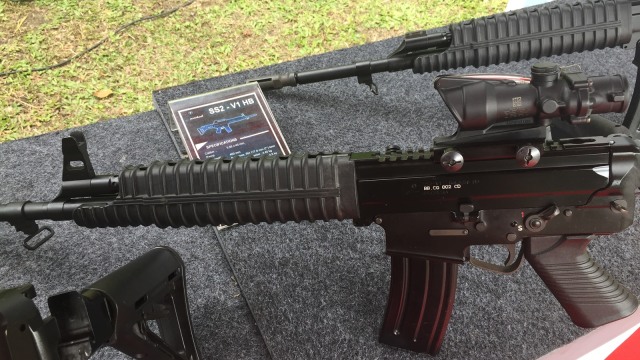 Produk PT Pindad Persero. (Foto: Selfy Sandra Momongan/kumparan)