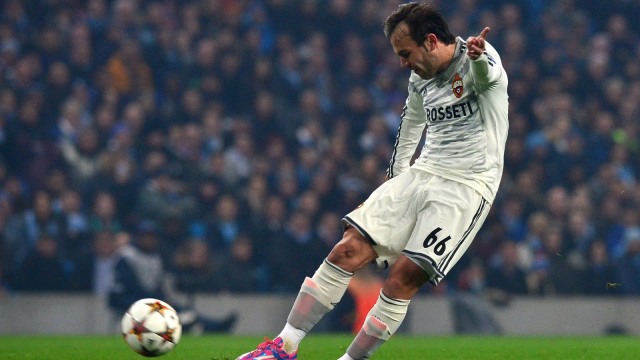 Natkho beraksi di Liga Champions. (Foto: AFP/Paul Ellis)