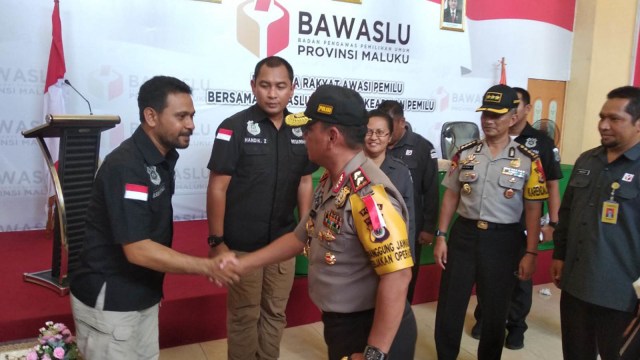 Kapolda Maluku kunjungi Bawaslu Prov. Maluku (Foto: Dok. Istimewa)