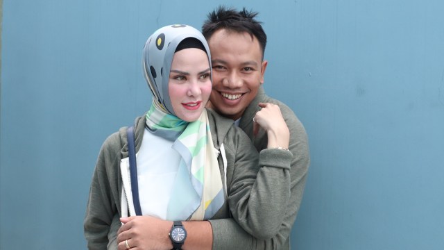Vicky Prasetyo dan Angel Lelga. (Foto: Munady Widjaja)