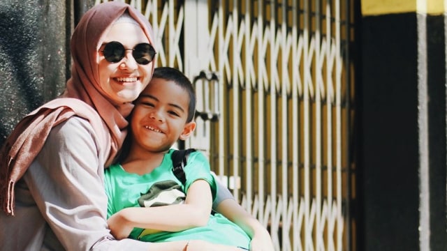 Zee Zee Shahab (Foto: Instagram/@zeezeeshahab)