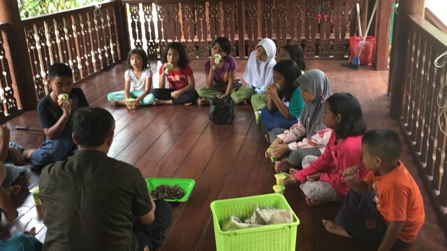 Sekolah Sungai Ciliwung (Foto: Eka Nurjanah/kumparan)