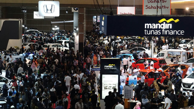 Pengunjung di IIMS 2018 (Foto: Helmi Afandi/kumparan)