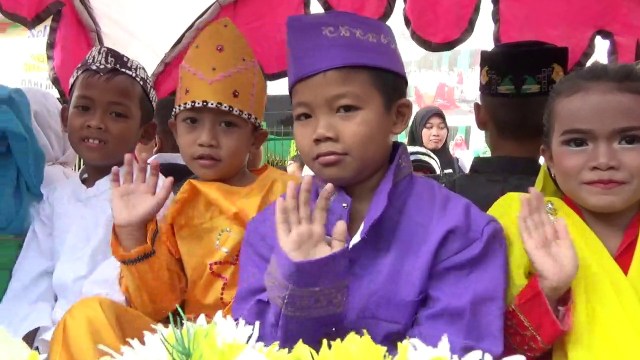 Hari Kartini, SD NU Bangilan Gelar Pawai Budaya