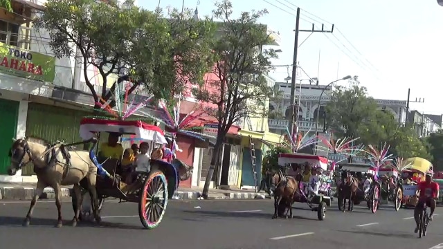 Hari Kartini, SD NU Bangilan Gelar Pawai Budaya (1)