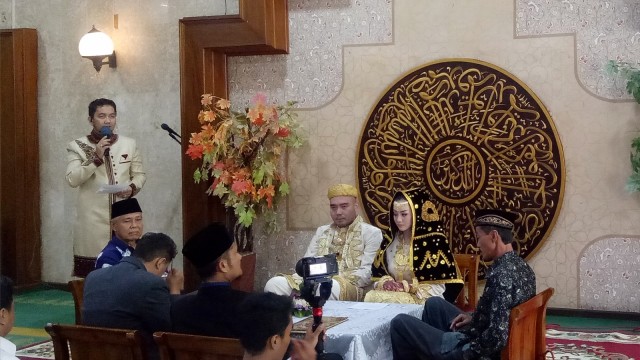 Prosesi akad nikah Cleopatra Djapri eks JKT48. (Foto: Aria Pradana/kumparan)