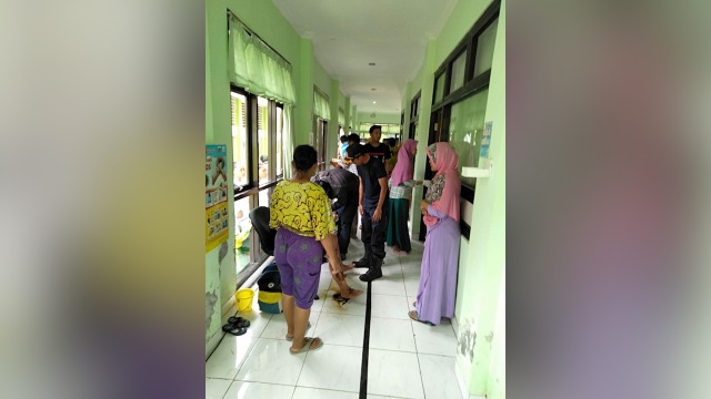 Kapal Dishub meledak di Kepulauan Seribu. (Foto: Dok. Damkar Jakarta Utara)