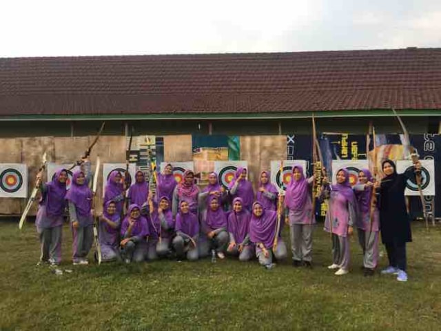 Belajar Memanah di Padepokan Pesantren Gontor