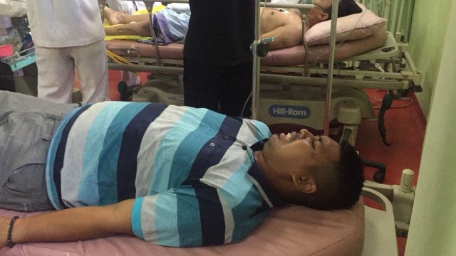 Penanganan korban kapal meledak di RSUD Koja. (Foto: Fachrul Irwinsyah/kumparan)