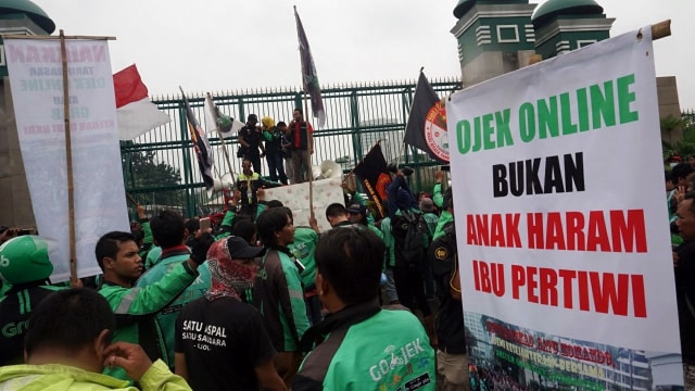 Demonstrasi driver armada online. (Foto: Irfan Adi Saputra/kumparan)