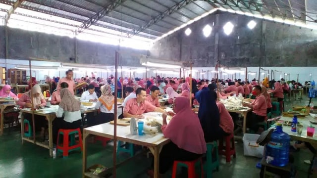15 Karyawan Pabrik di Brebes Kesurupan saat Jam Kerja