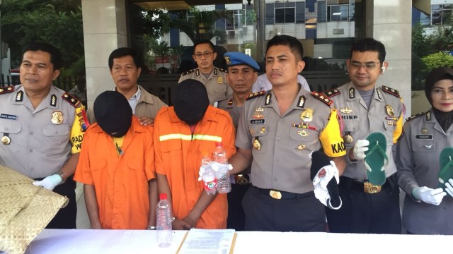 Rilis kasus pencabulan gadis di makam Pegirian. (Foto: Phaksy Sukowati/kumparan)