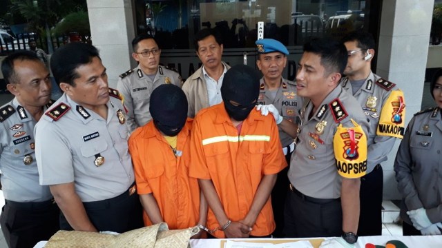 Rilis kasus pencabulan gadis di makam Pegirian. (Foto: Phaksy Sukowati/kumparan)