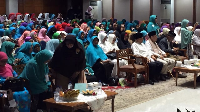 Acara Ustazah Peduli Negeri dihadiri Amien Rais. (Foto: Mirsan Simamora/kumparan)