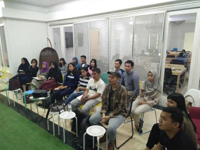 Britzone x Kumparan Bikin Kelas Belajar 'Ngomong' di Publik Khusus Relawan (2)