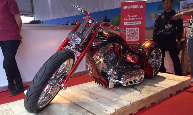 Motor full custom--pro street ekstrem (Foto: Citra Pulandi Utomo/kumparanOTO)