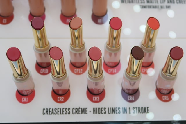 LAKME 9to5 creamy matte (Foto: dok. Intan Kemala Sari/kumparan)