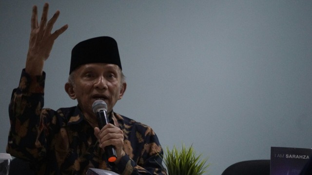 Amien Rais di kantor Republika. (Foto: Jamal Ramadhan/kumparan)