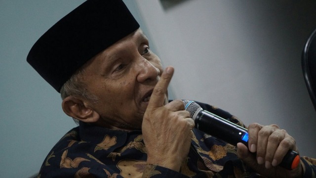 Amien Rais di kantor Republika. (Foto: Jamal Ramadhan/kumparan)