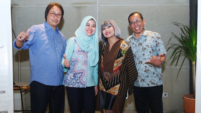 Tim 'Opera Ainun' dan Purwacaraka. (Foto: Alexander Vito Edward Kukuh/kumparan)