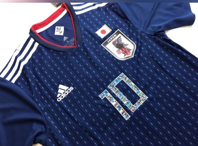 Jersi dengan desain Captain Tsubasa. (Foto: Footy Headlines.)