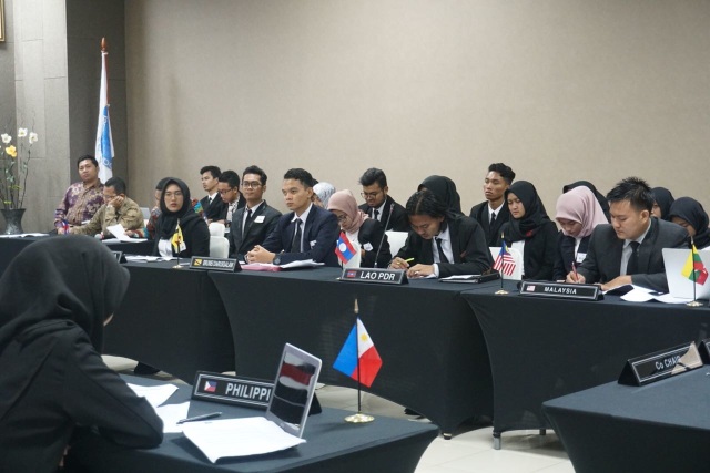 Kunjungi UII, Kemlu Kenalkan Sidang ASEAN Pada Mahasiswa (1)
