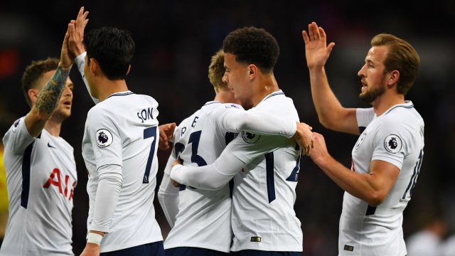 Pemain Spurs merayakan gol. (Foto: REUTERS/Dylan Martinez)
