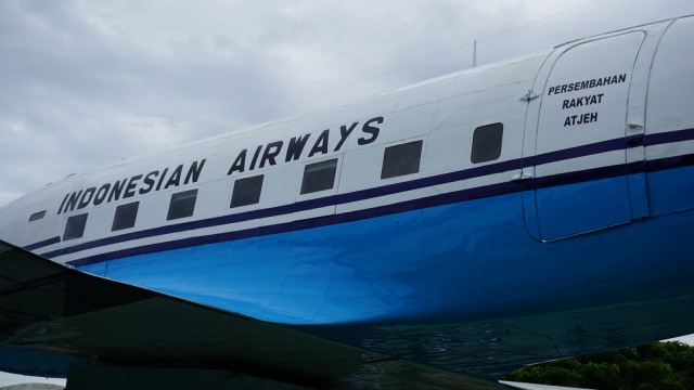 Wajah baru replika pesawat RI-001 di Aceh. (Foto: Zuhri Noviandi/kumparan)